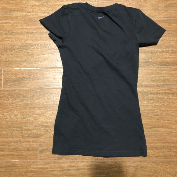 ❌SOLD Nike Dry Fit shirt - Picture 2 of 2